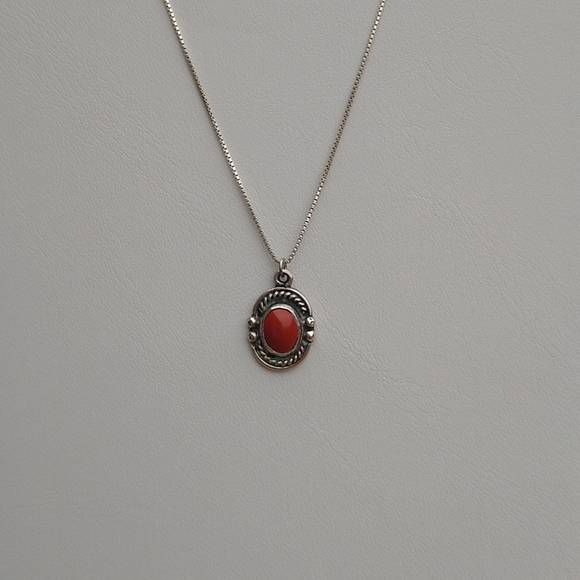 Vintage Sterling Silver necklace with rust stone pendant - Picture 2 of 5